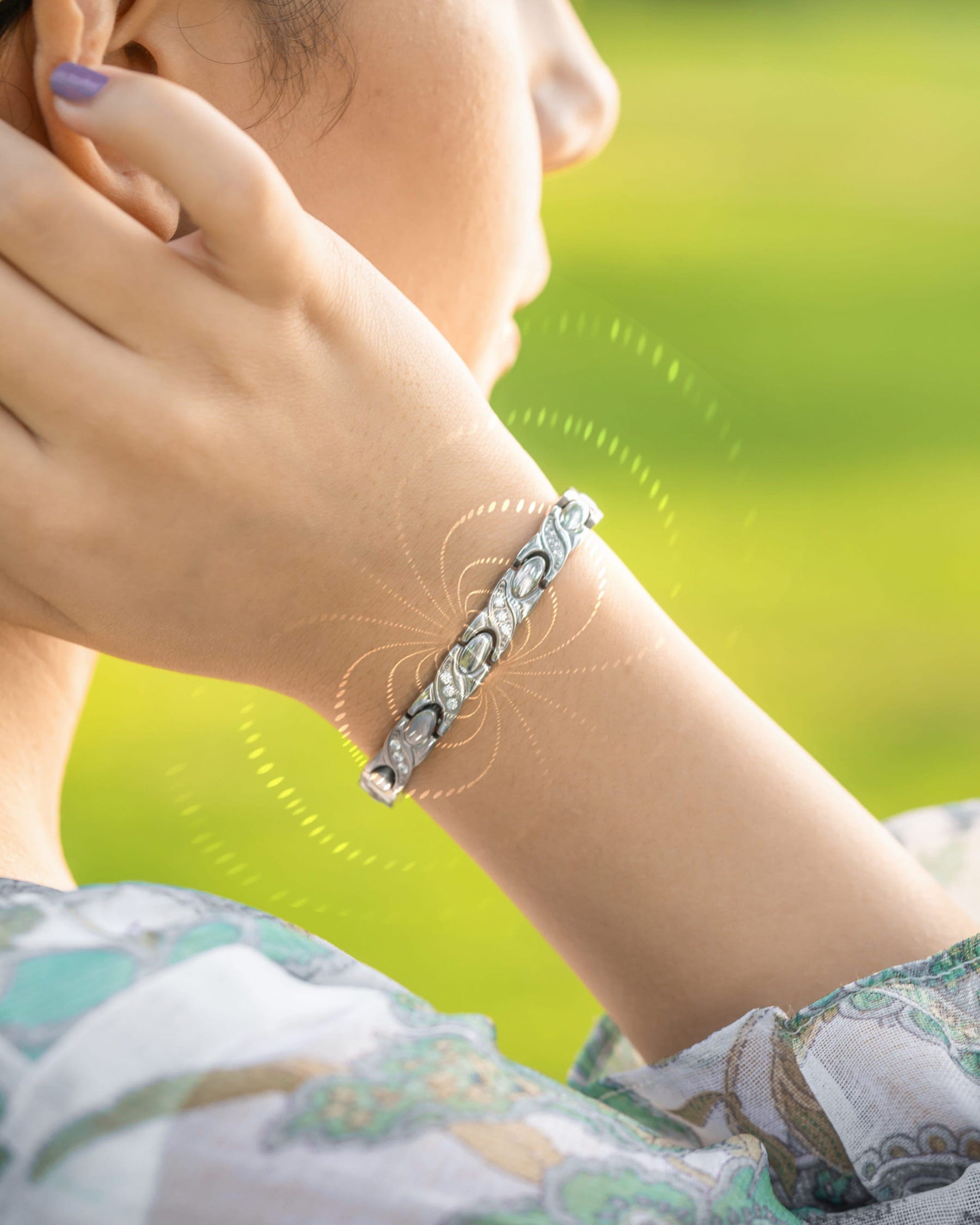 Magnetic Bracelet Women's Ultra Strength Magnetic Bracelet Crystal XO (Silver) MagnetRX