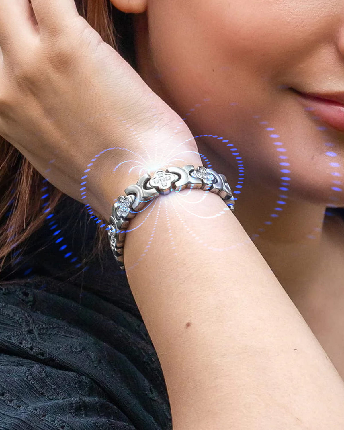 Magnetic Bundles Women’s Crystal Wellness Set – Magnetic Clover Bracelet + Earrings (Silver) MagnetRX