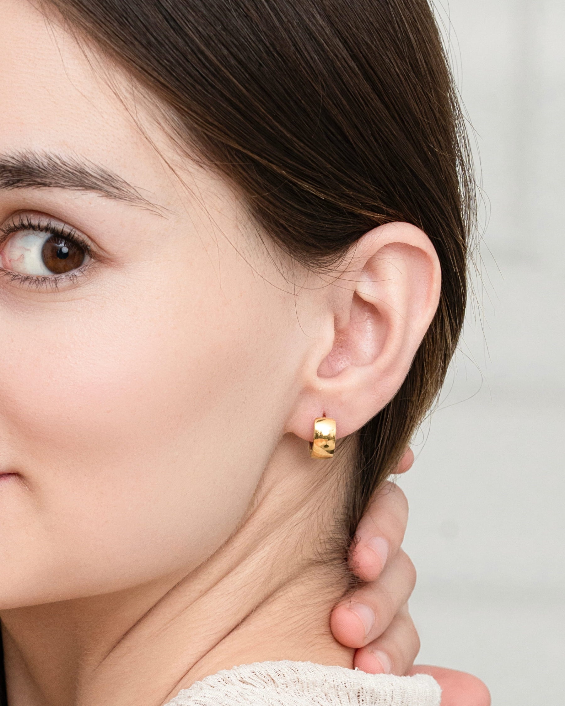 Magnetic Earrings Polished Magnetic Therapy Earrings for Women (Gold) MagnetRX